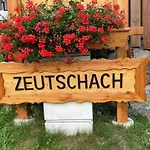 Biohof Koeck Tonibauer ファームステイ Zeutschach