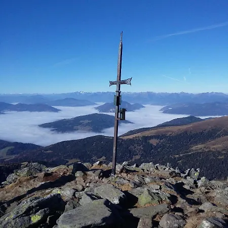 Biohof Koeck Tonibauer Farm stay Zeutschach